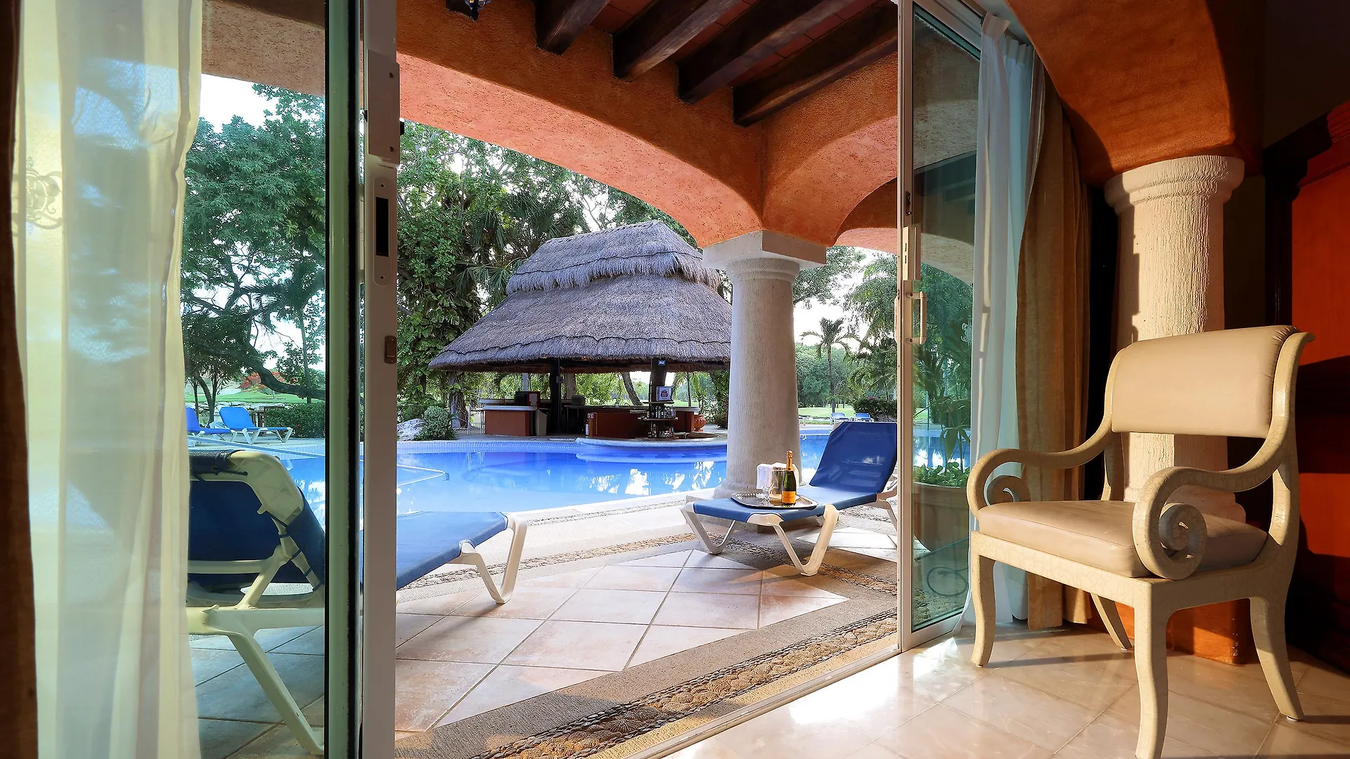 Отель Eurostars Hacienda Vista Real Плая-дель-Кармен 5*,  Мексика